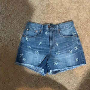 NEW - jean shirt with flower embroidery